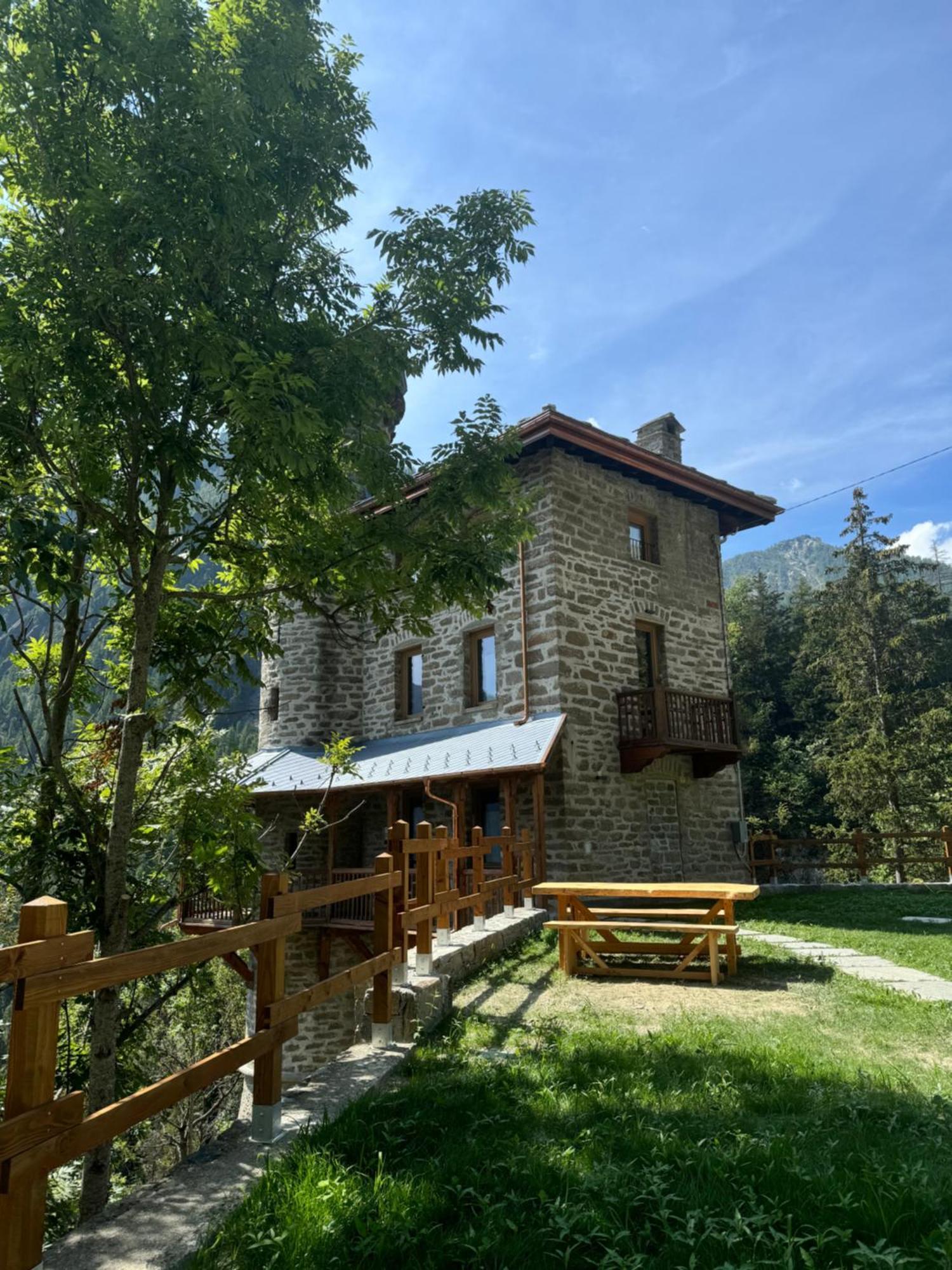 Il Castello Nel Bosco, Appartamento Torrente Champorcher Esterno foto